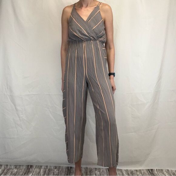 Xhilaration Women's Wide Leg Jumpsuit Romper M Med Medium Grey Gray Pink Orange - Picture 1 of 16